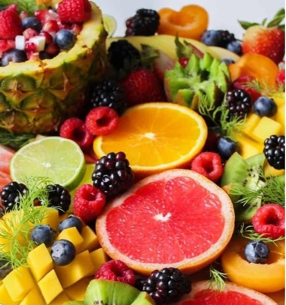Fresh fruits platter